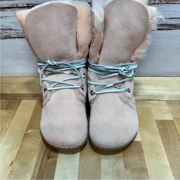NWT OTZ Troop Weather Shearling Lace Up Boots In Powder Pink $300 MSRP Size 8 - Picture 6 of 12
